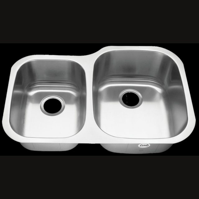 Royalty-r03-duke-reverse